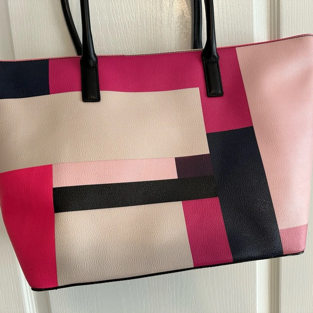 Kate Spade Pink and Black Geometric Tote - Picture 5 of 10